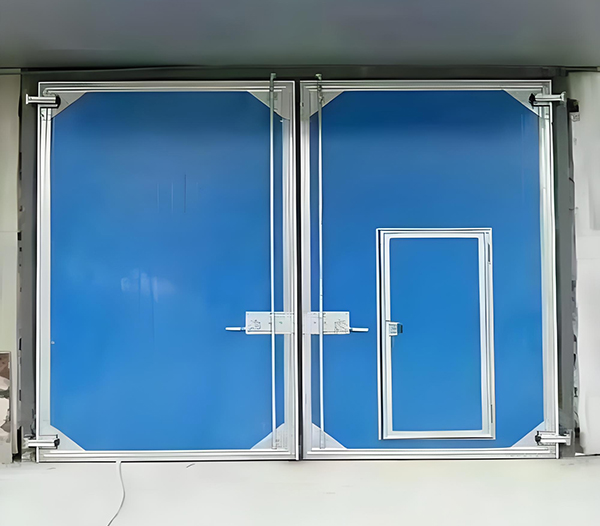 轮台工业平开门