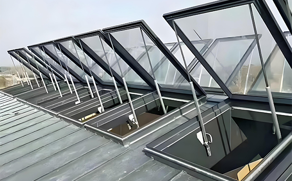 消防轮台排烟窗 消防轮台排烟窗