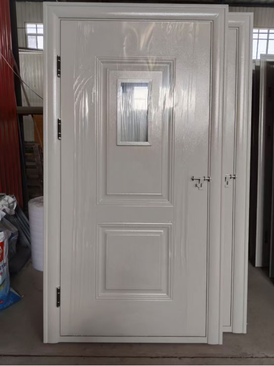 轮台学校教室门 轮台学校教室门