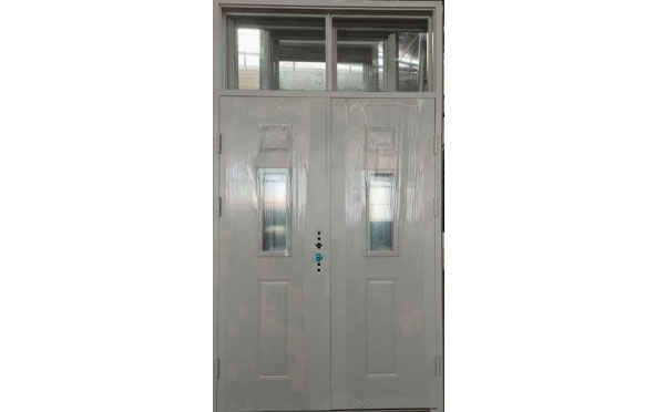 轮台学校教室门