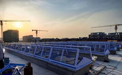 消防轮台排烟窗开启角度