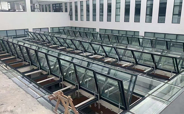 百安科技有限公司近期轮台排烟窗项目案例分享