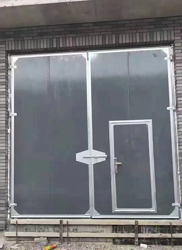 轮台工业平开门在大型设备制造车间的应用实例