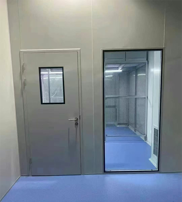 学校教学楼完成轮台防火门标准化安装 学校教学楼完成轮台防火门标准化安装